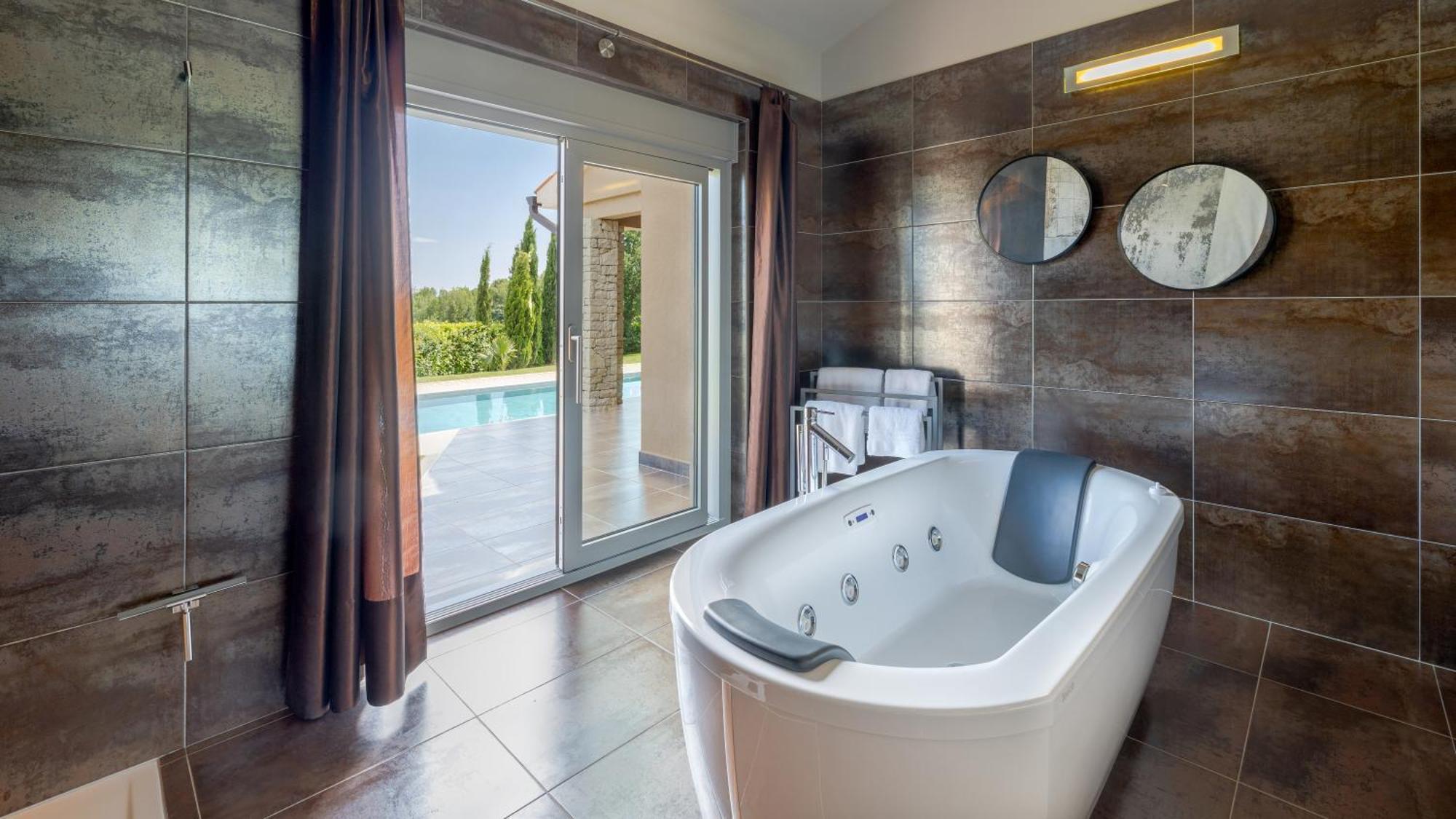 Villa Labin In Zartinj - Luxury Privacy Heated Pool With Auto Cover Екстериор снимка
