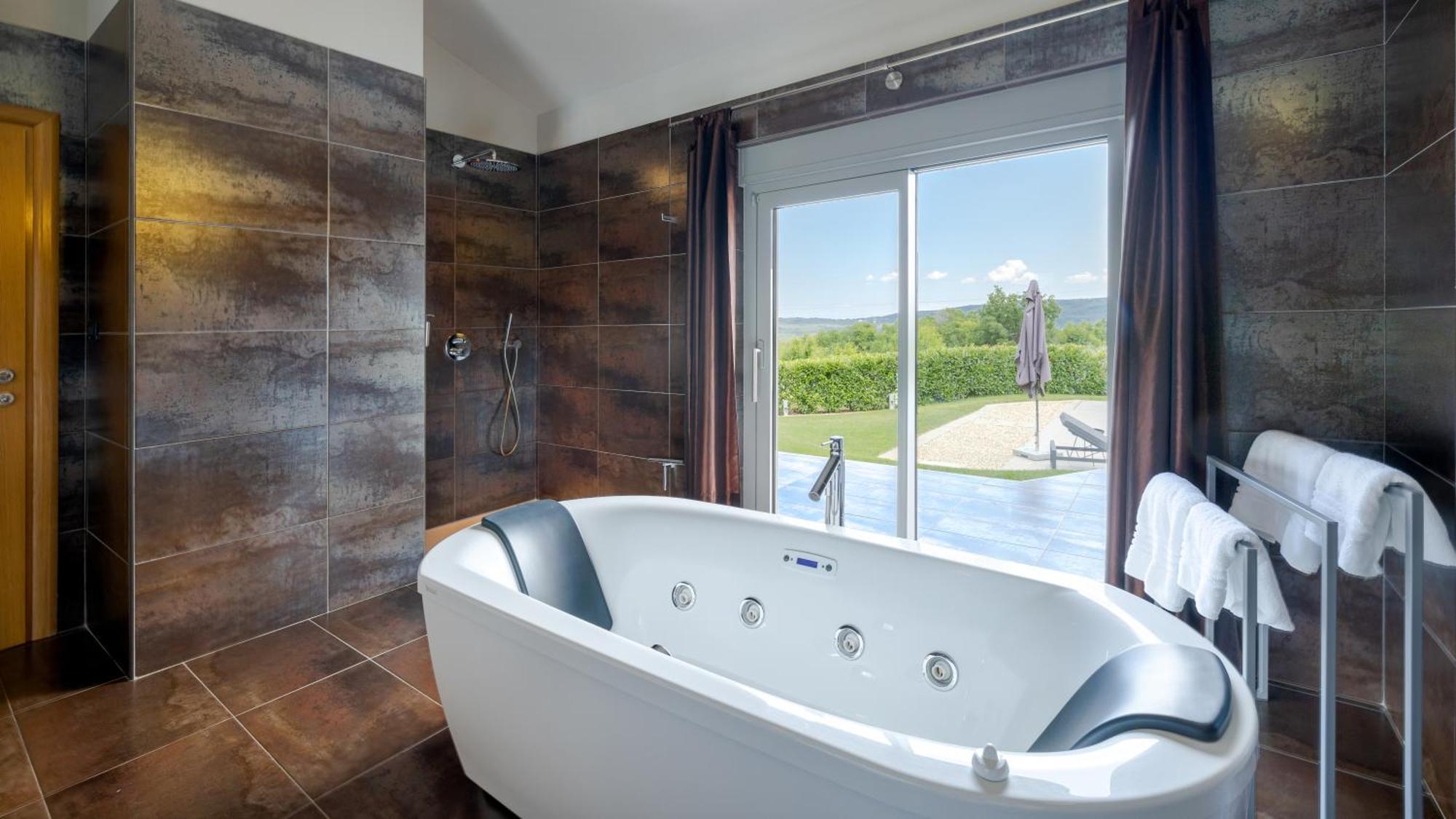 Villa Labin In Zartinj - Luxury Privacy Heated Pool With Auto Cover Екстериор снимка