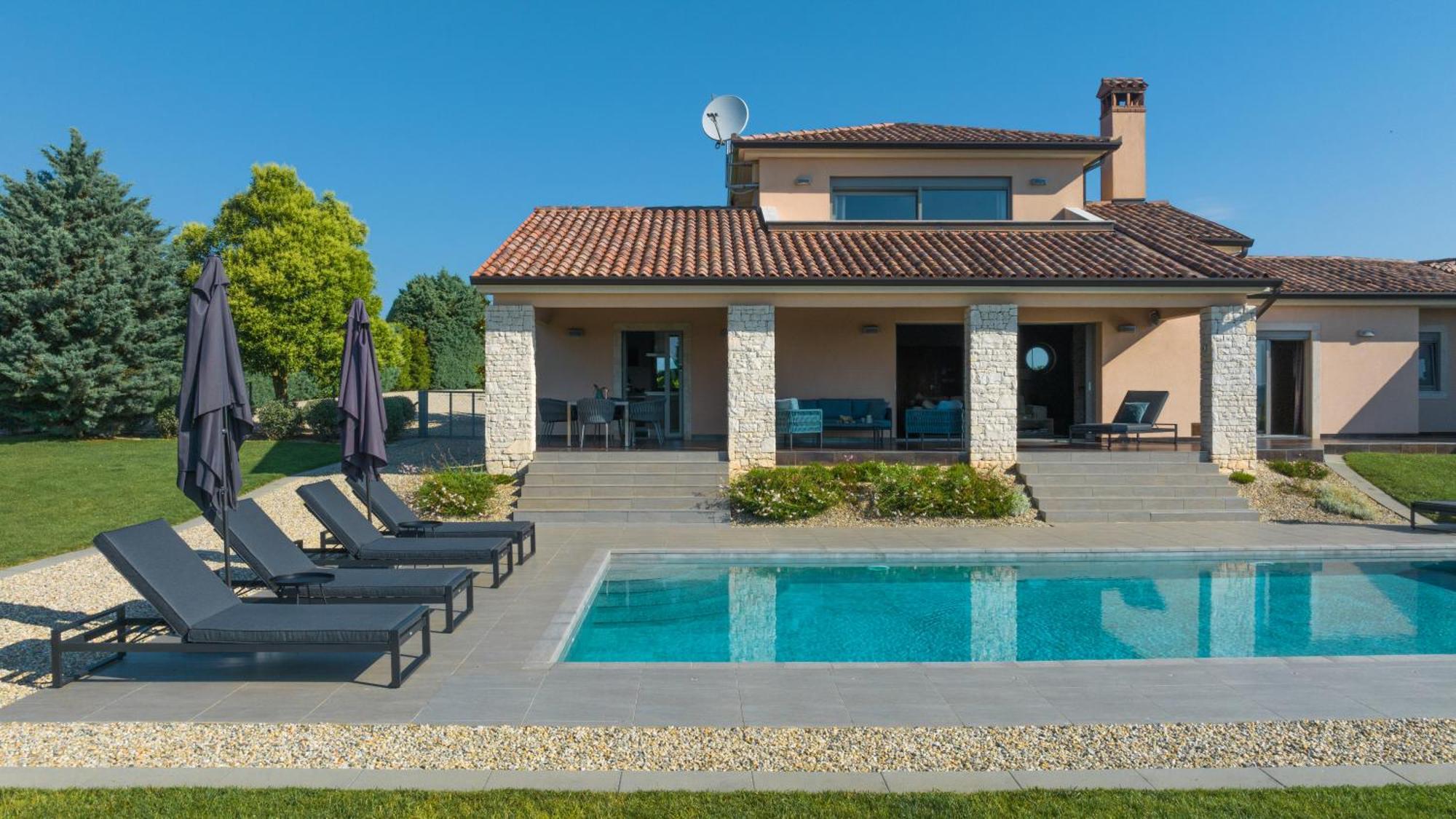 Villa Labin In Zartinj - Luxury Privacy Heated Pool With Auto Cover Екстериор снимка